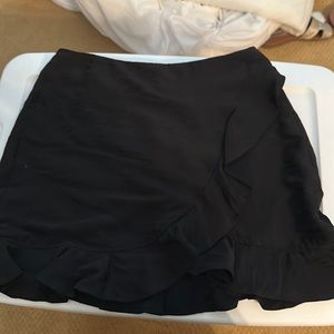 Black pattern skirt